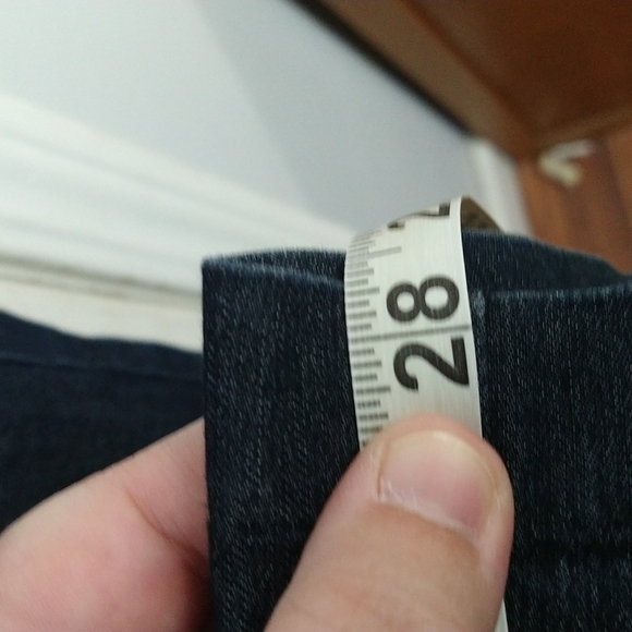 $ 𝅺LEE natural fit just below the waist dark wash blue jeans. Size 12 petite - Picture 12 of 12